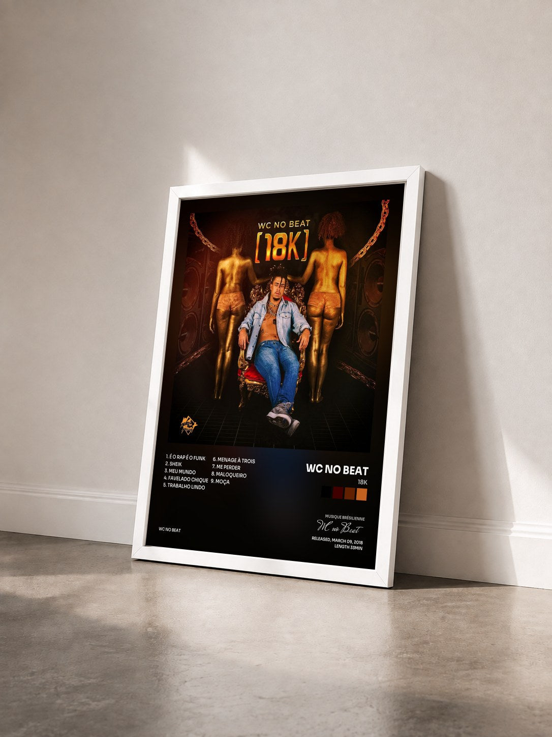 #blanc Tableau de l'album 18K de WC no Beat vu de trois quarts, cadre blanc