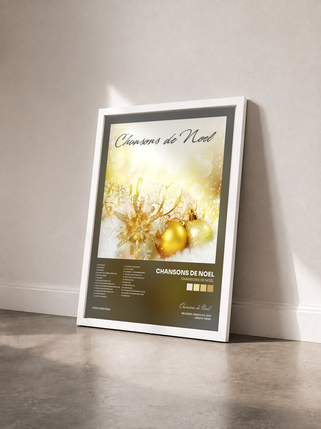 #blanc Tableau de l'album Chansons de Noël de Chansons de Noel vu de trois quarts, cadre blanc