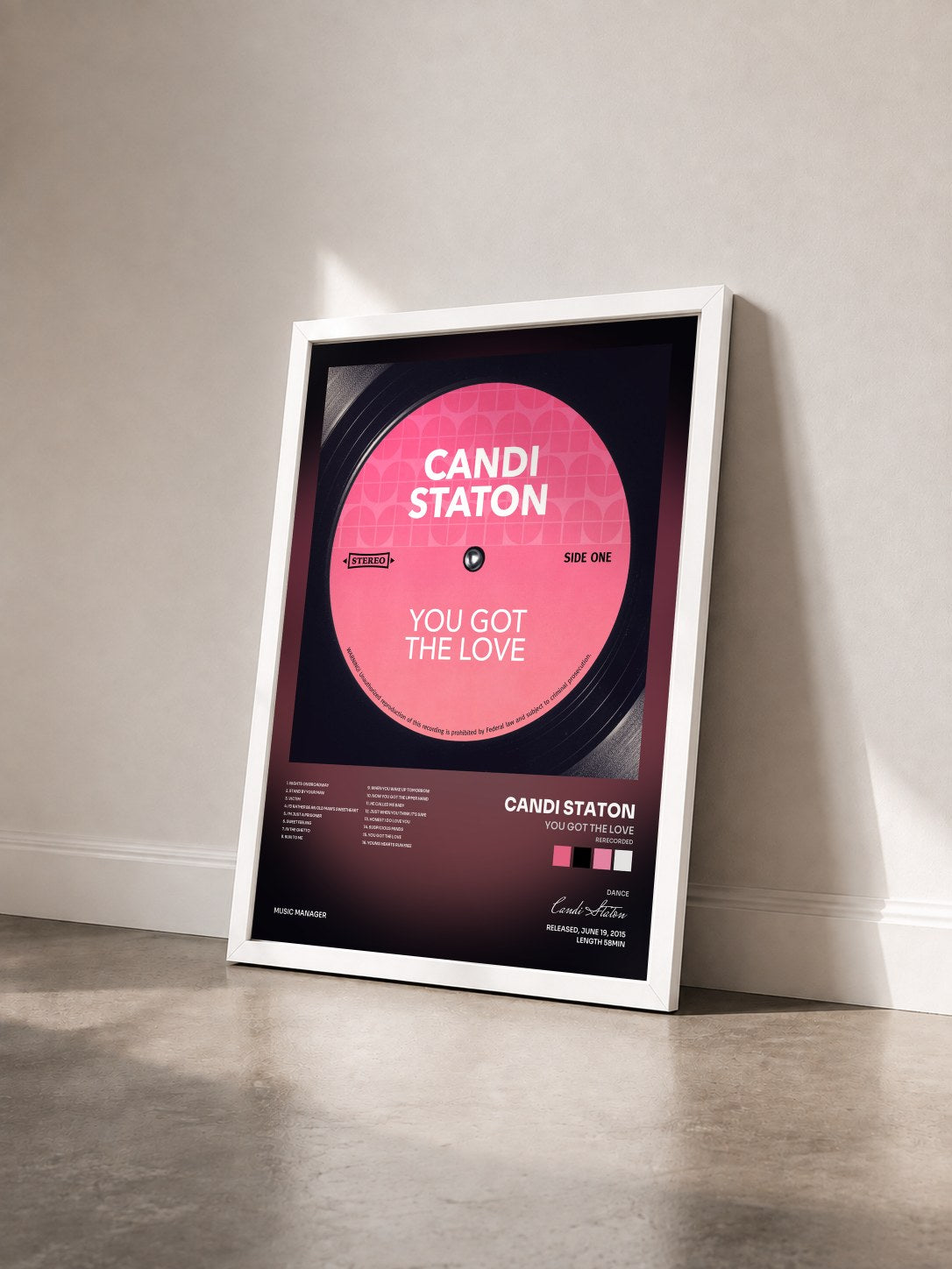 #blanc Tableau de l'album You Got The Love (Rerecorded) de Candi Staton vu de trois quarts, cadre blanc