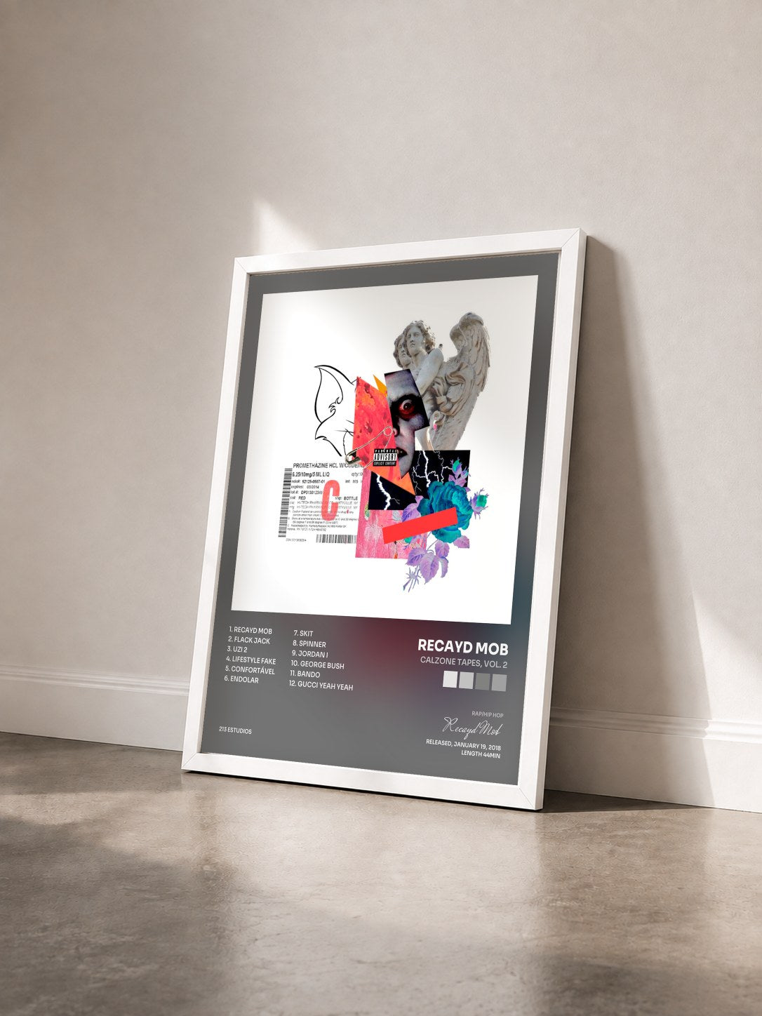 #blanc Tableau de l'album Calzone Tapes, Vol. 2 de Recayd Mob vu de trois quarts, cadre blanc