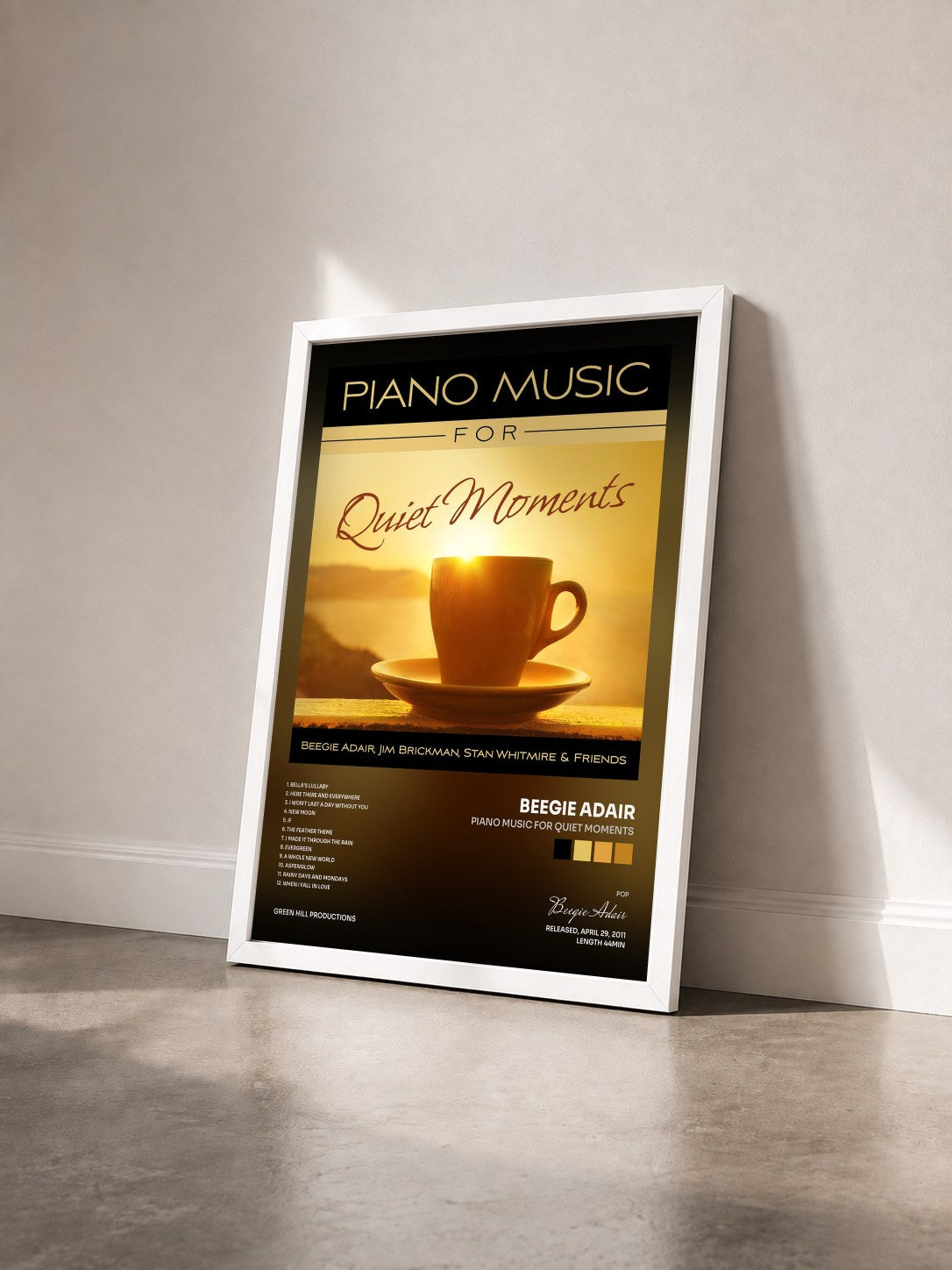 #blanc Tableau de l'album Piano Music For Quiet Moments de Beegie Adair vu de trois quarts, cadre blanc