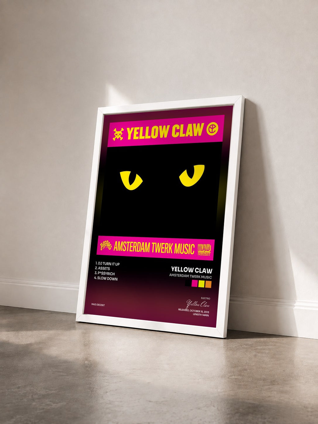 #blanc Tableau de l'album Amsterdam Twerk Music de Yellow Claw vu de trois quarts, cadre blanc