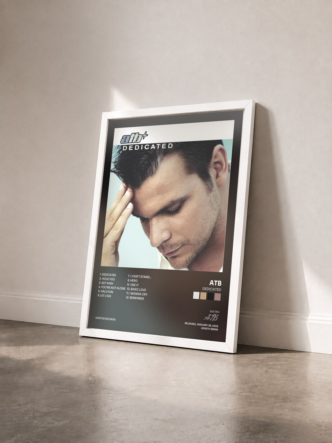 #blanc Tableau de l'album Dedicated de ATB vu de trois quarts, cadre blanc
