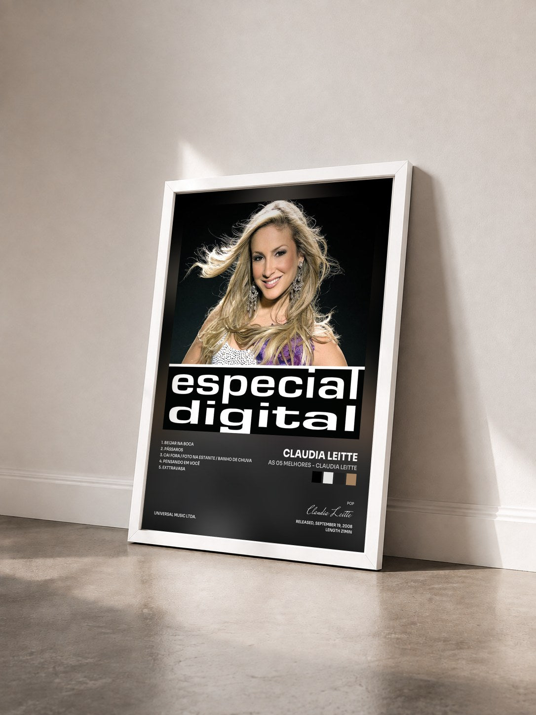 #blanc Tableau de l'album As 05 Melhores - Claudia Leitte de Claudia Leitte vu de trois quarts, cadre blanc