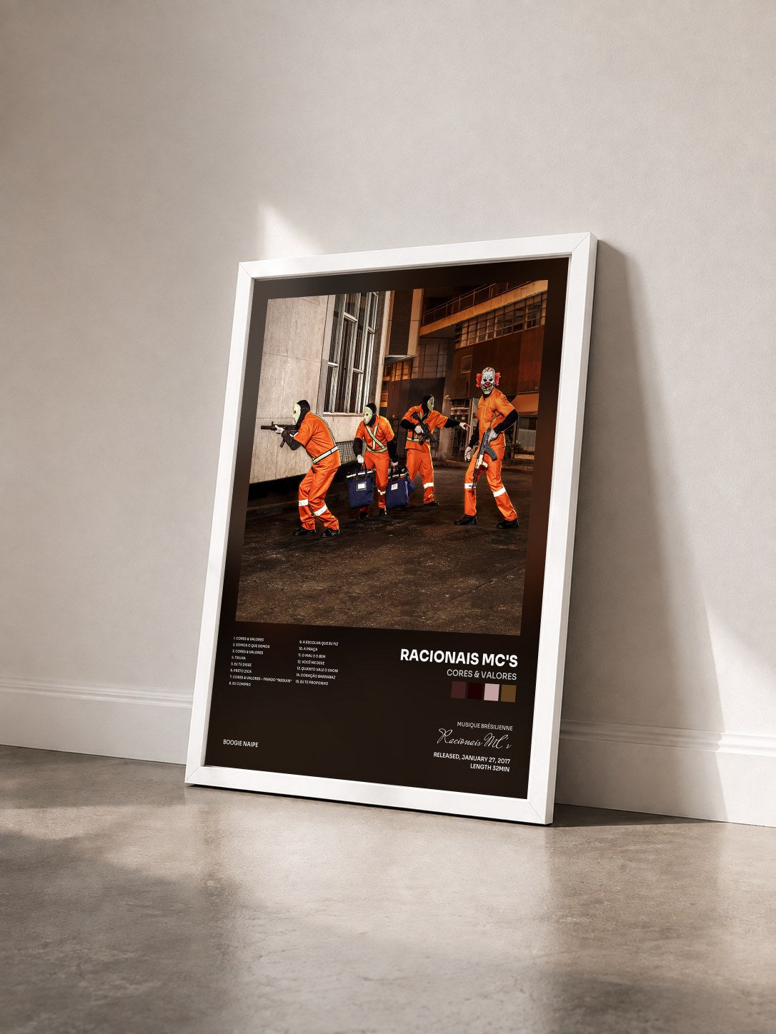 #blanc Tableau de l'album Cores & Valores de Racionais MC's vu de trois quarts, cadre blanc