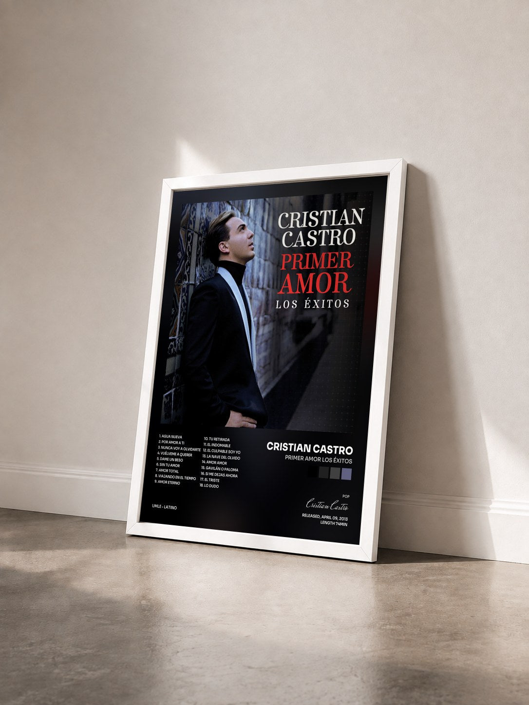 #blanc Tableau de l'album Primer Amor Los Éxitos de Cristian Castro vu de trois quarts, cadre blanc