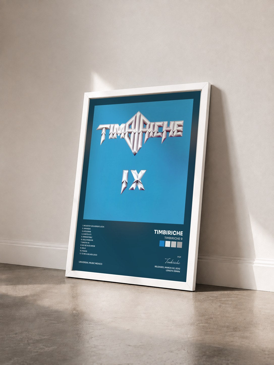 #blanc Tableau de l'album Timbiriche 9 de Timbiriche vu de trois quarts, cadre blanc