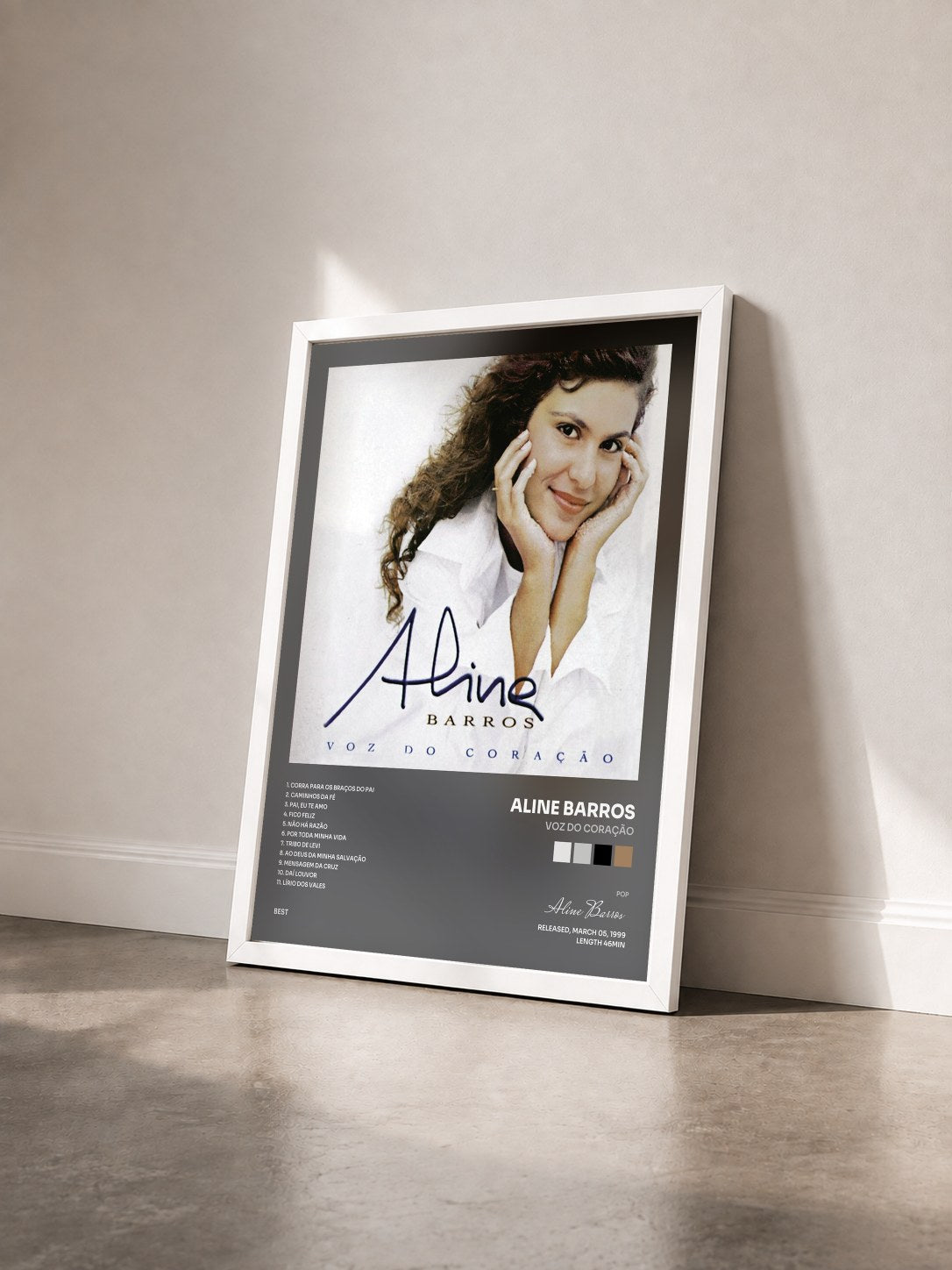#blanc Tableau de l'album Voz do Coração de Aline Barros vu de trois quarts, cadre blanc