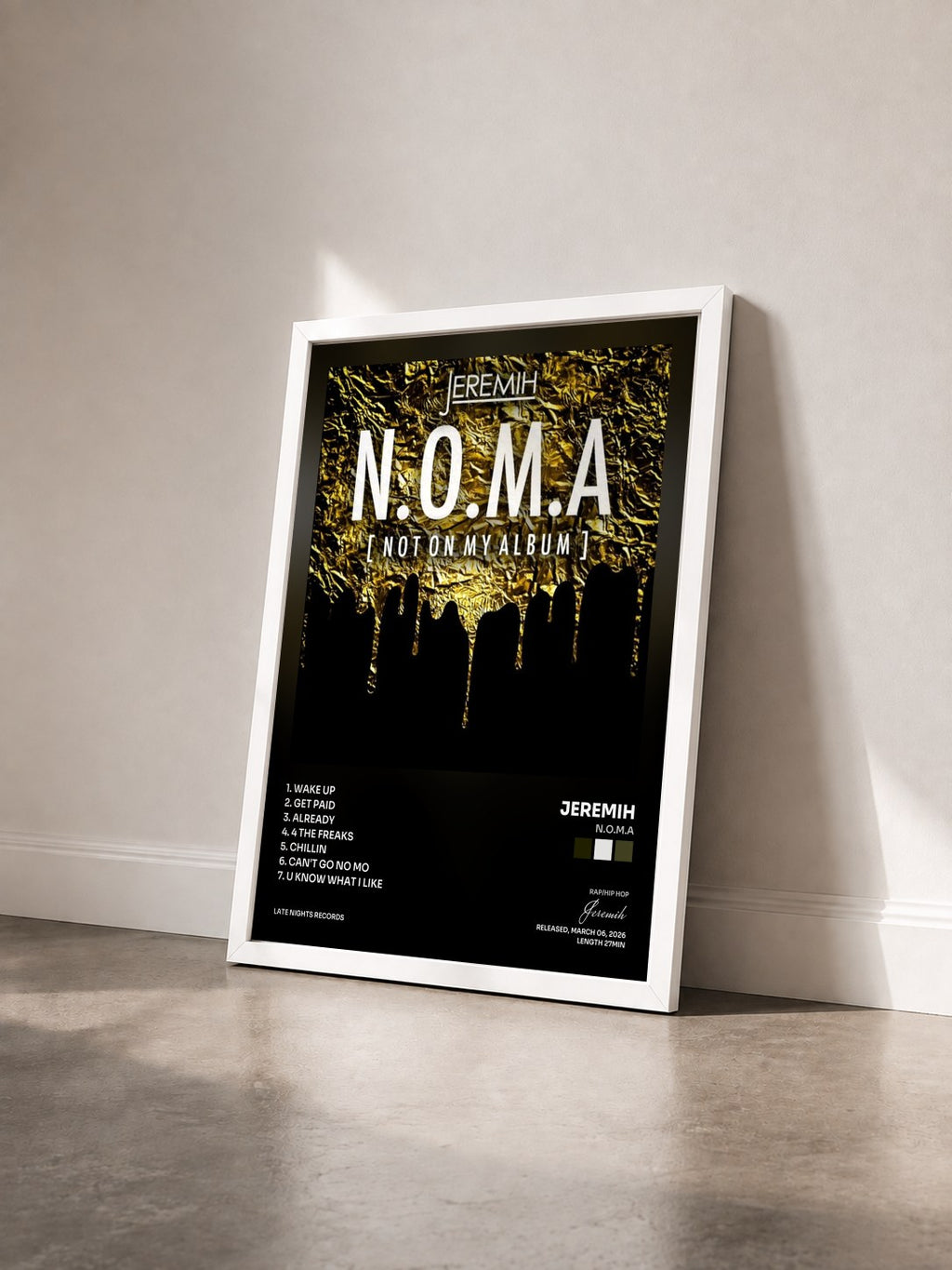 #blanc Tableau de l'album N.O.M.A de Jeremih vu de trois quarts, cadre blanc