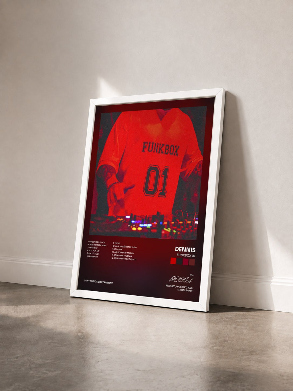 #blanc Tableau de l'album FUNKBOX 01 de DENNIS vu de trois quarts, cadre blanc