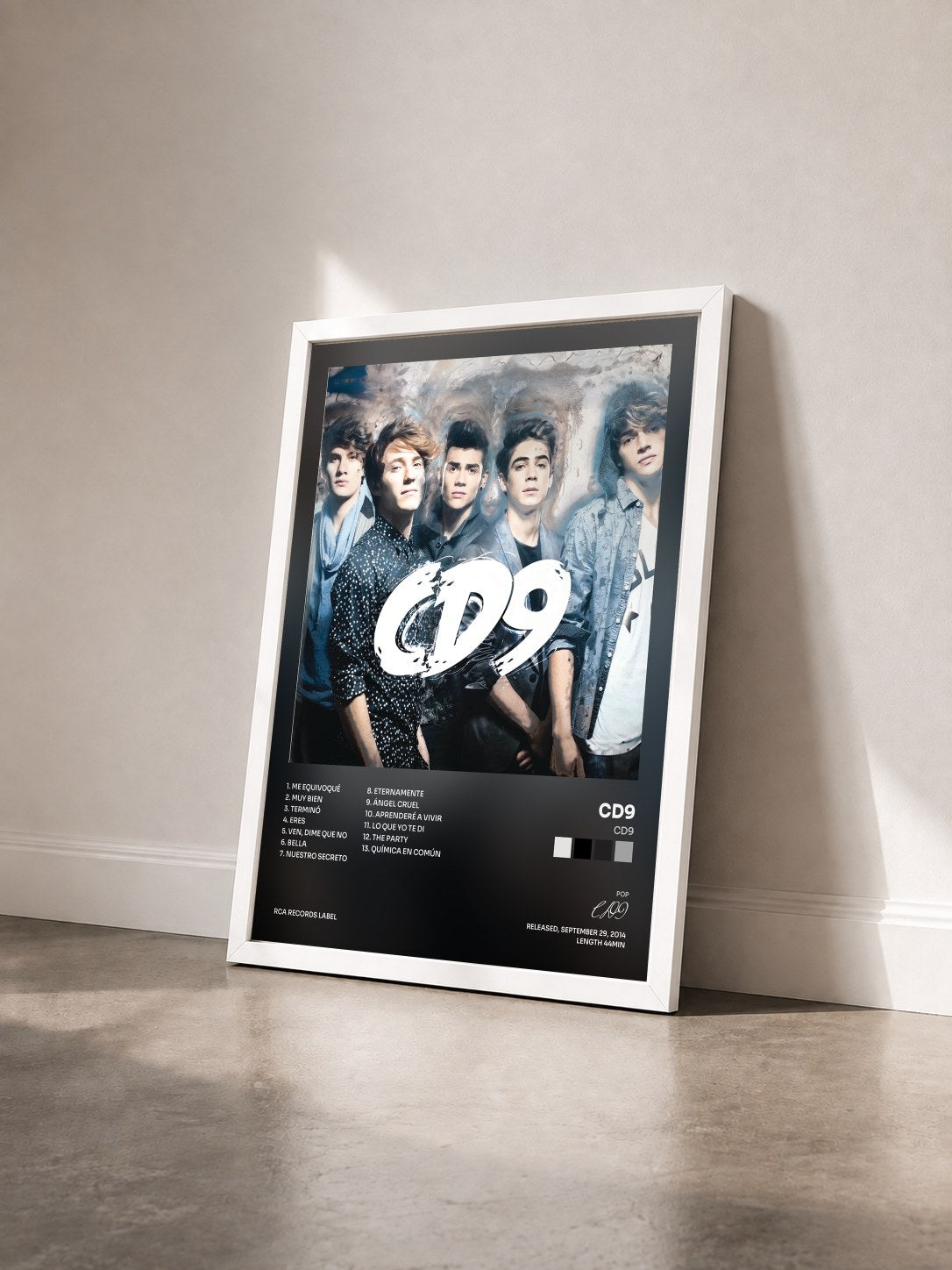 #blanc Tableau de l'album CD9 de CD9 vu de trois quarts, cadre blanc
