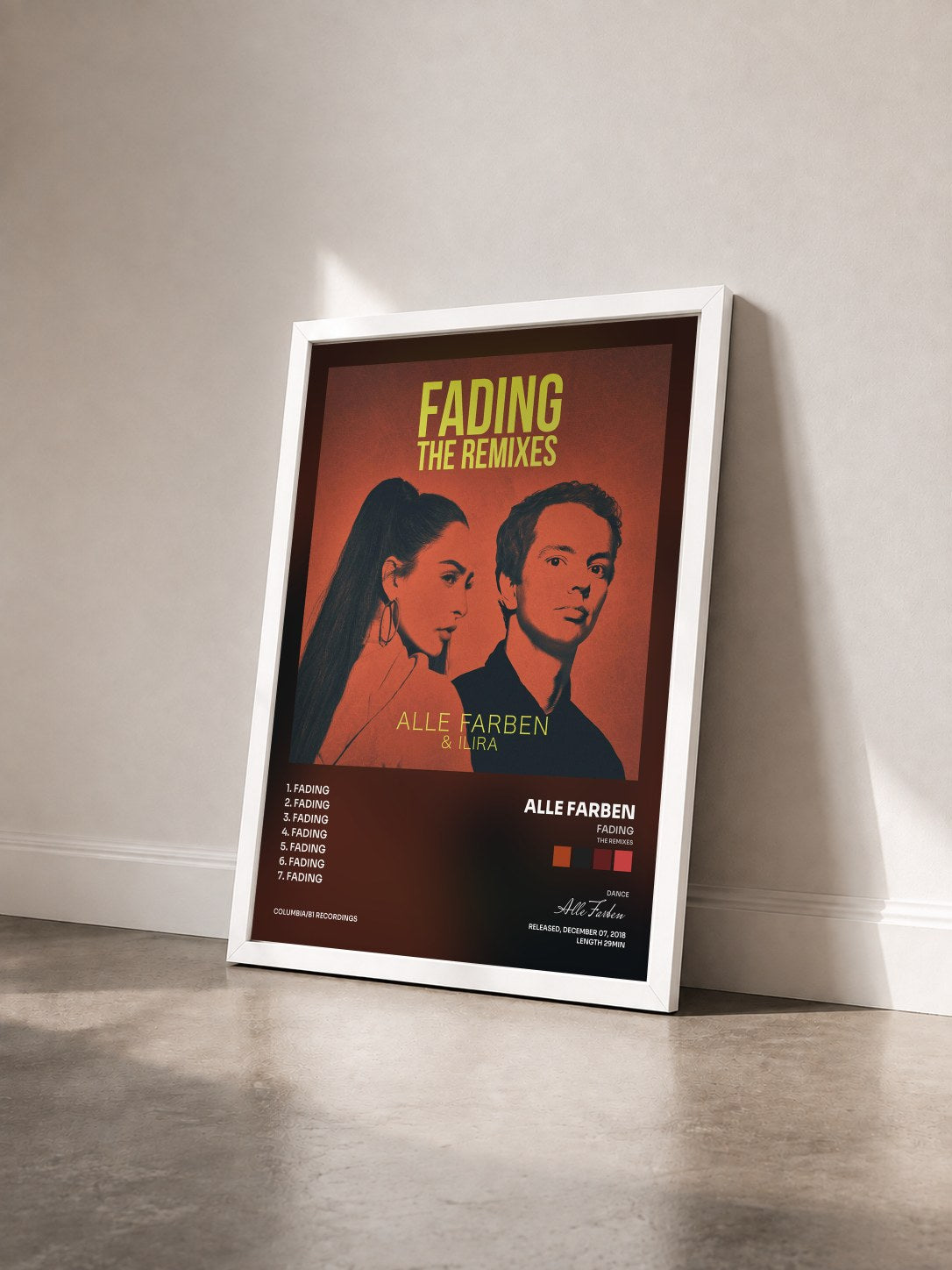 #blanc Tableau de l'album Fading (The Remixes) de Alle Farben vu de trois quarts, cadre blanc
