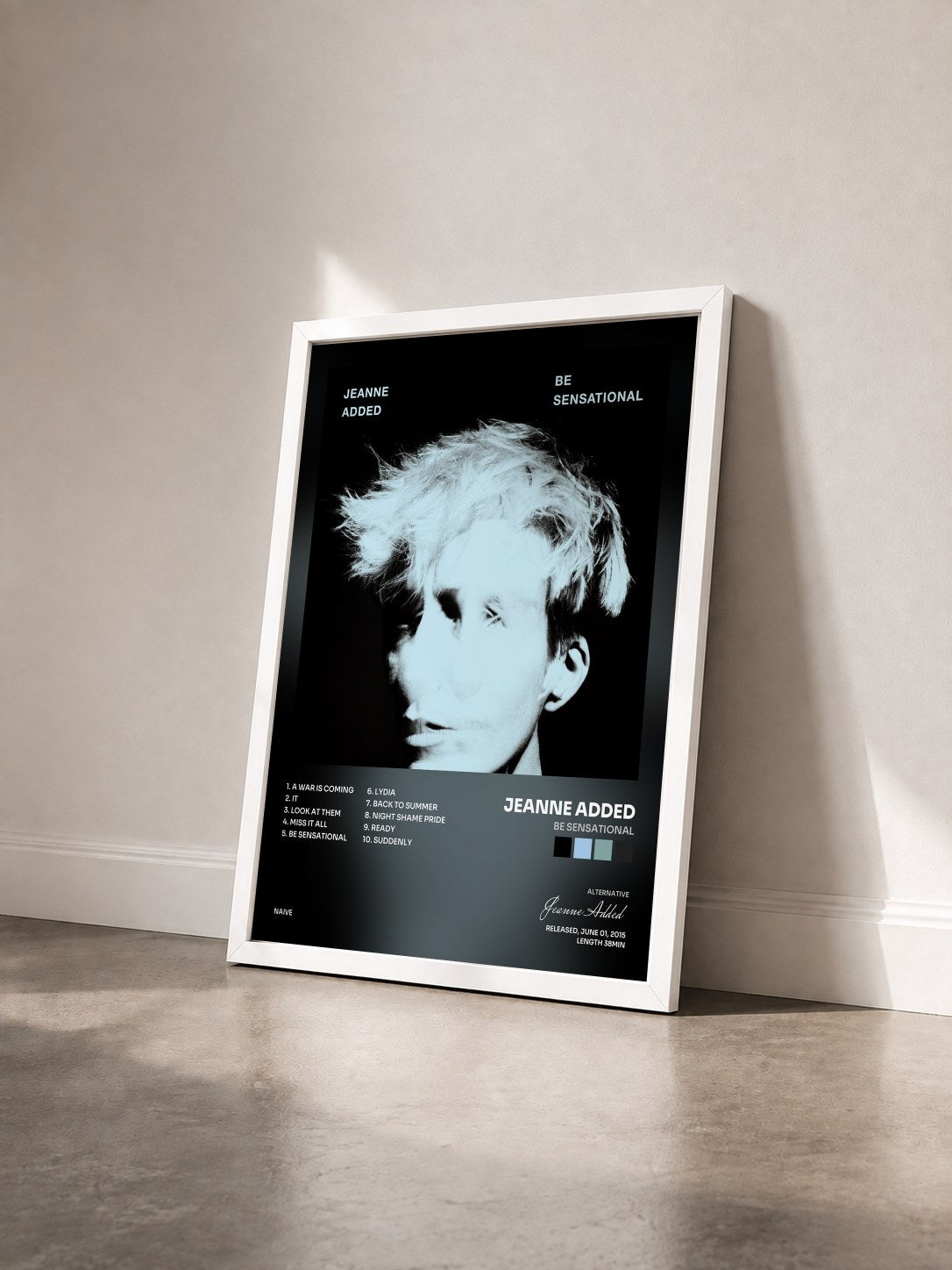 #blanc Tableau de l'album Be Sensational de Jeanne Added vu de trois quarts, cadre blanc