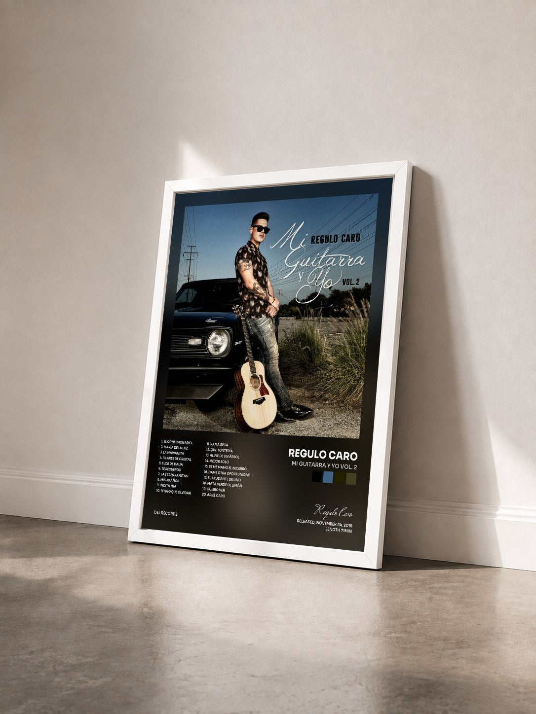 #blanc Tableau de l'album Mi Guitarra y Yo Vol. 2 de Regulo Caro vu de trois quarts, cadre blanc