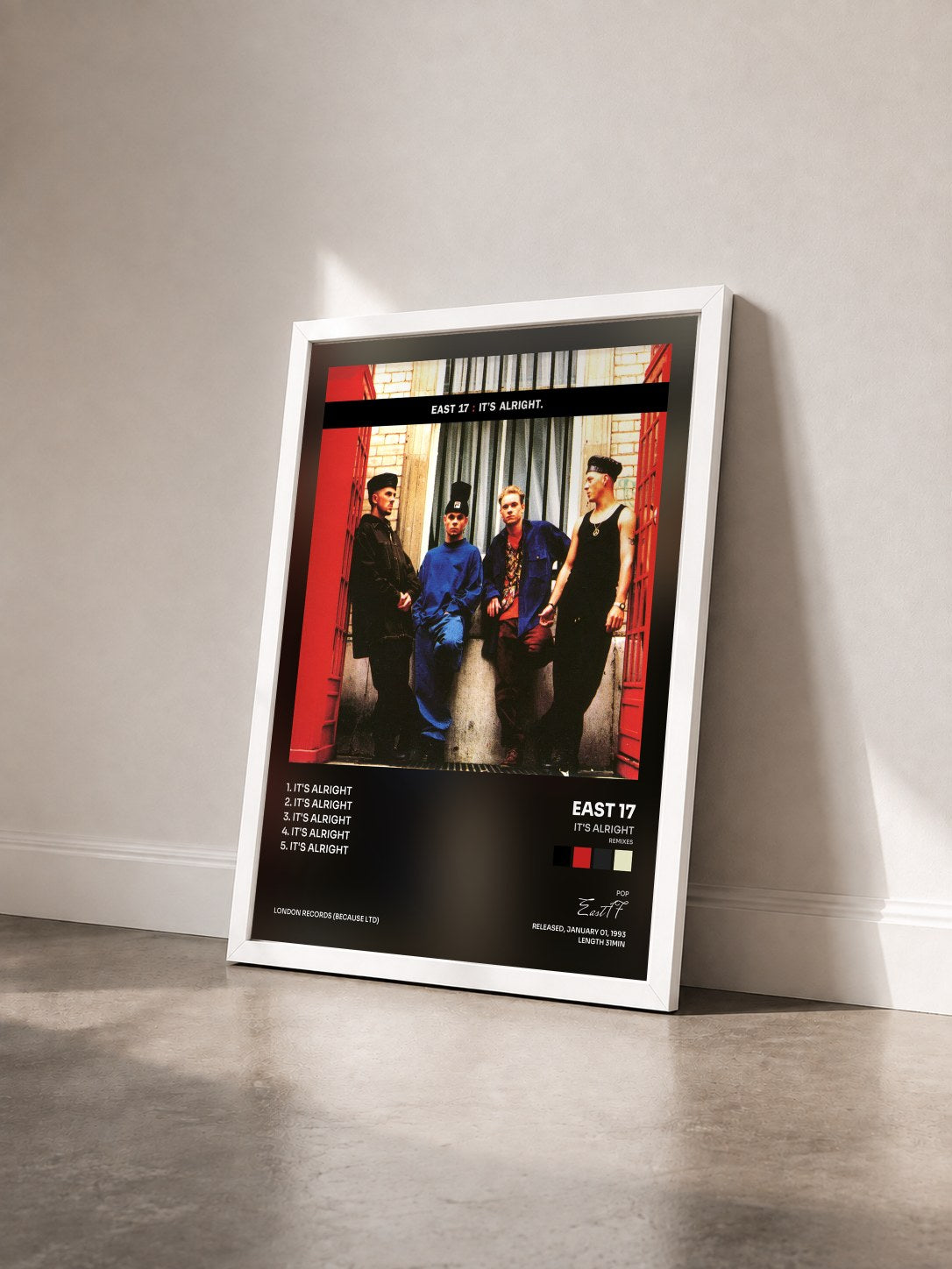 #blanc Tableau de l'album It's Alright (Remixes) de East 17 vu de trois quarts, cadre blanc