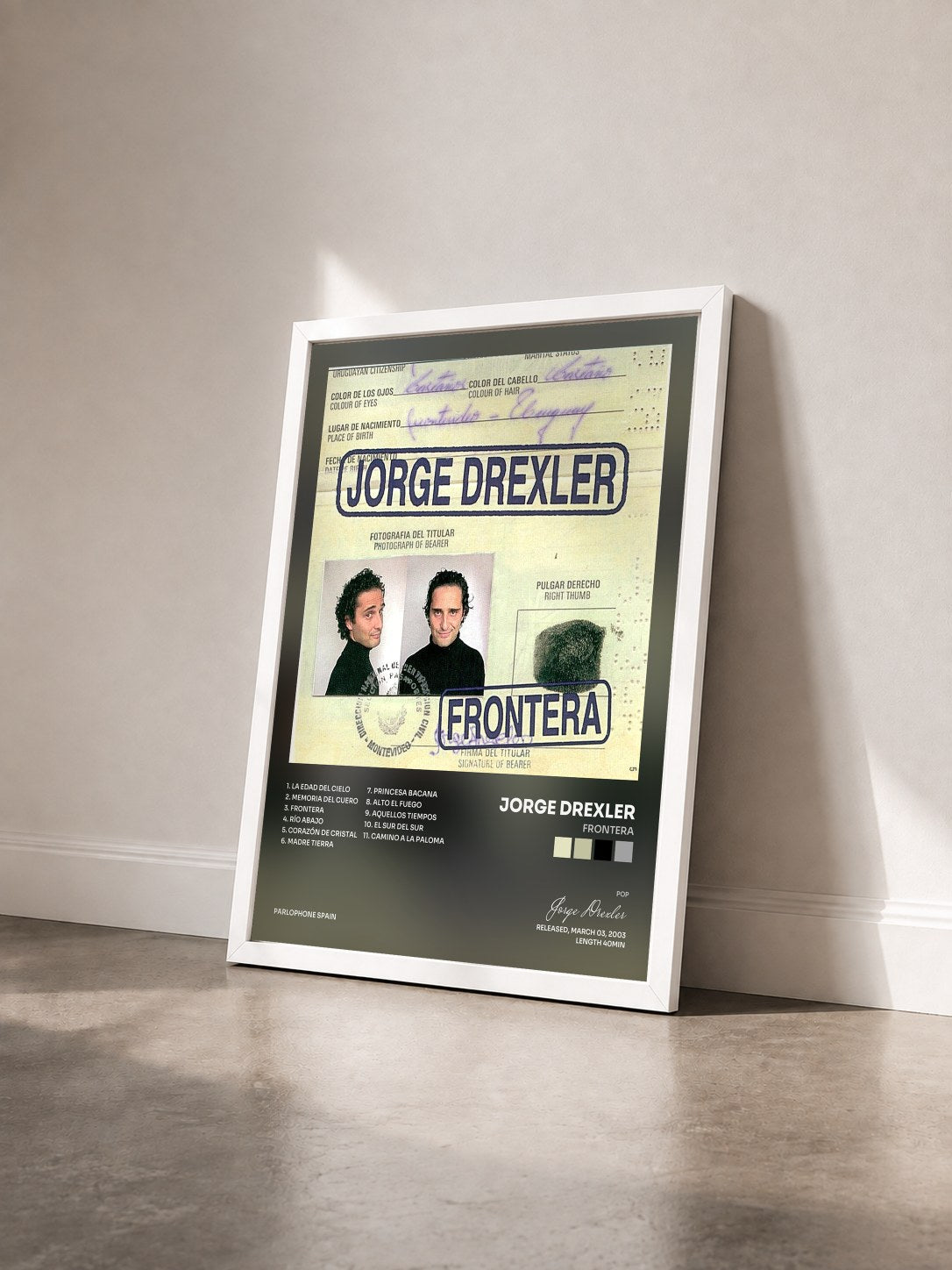 #blanc Tableau de l'album Frontera de Jorge Drexler vu de trois quarts, cadre blanc