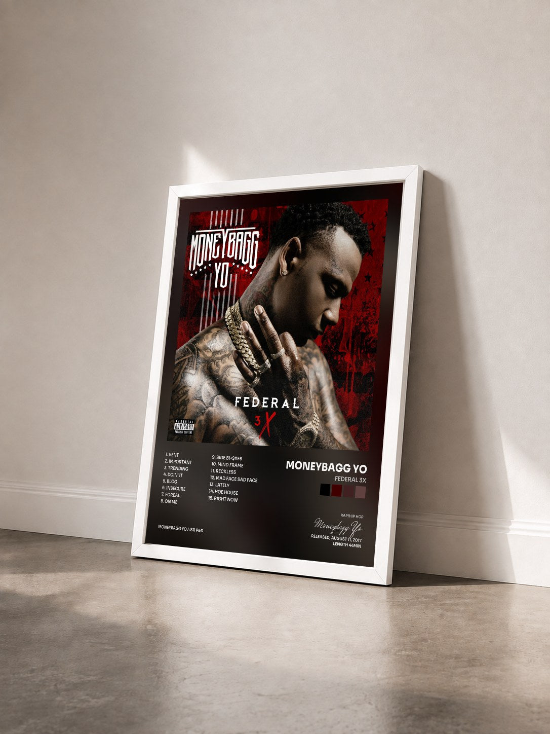 #blanc Tableau de l'album Federal 3X de Moneybagg Yo vu de trois quarts, cadre blanc