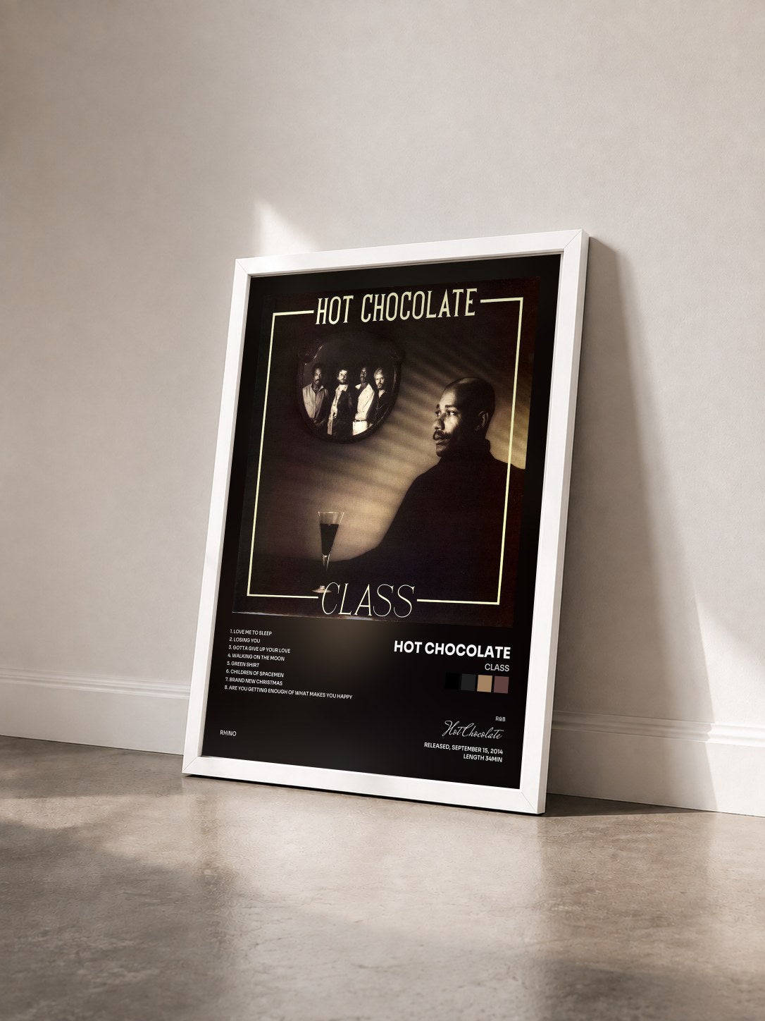 #blanc Tableau de l'album Class de Hot Chocolate vu de trois quarts, cadre blanc