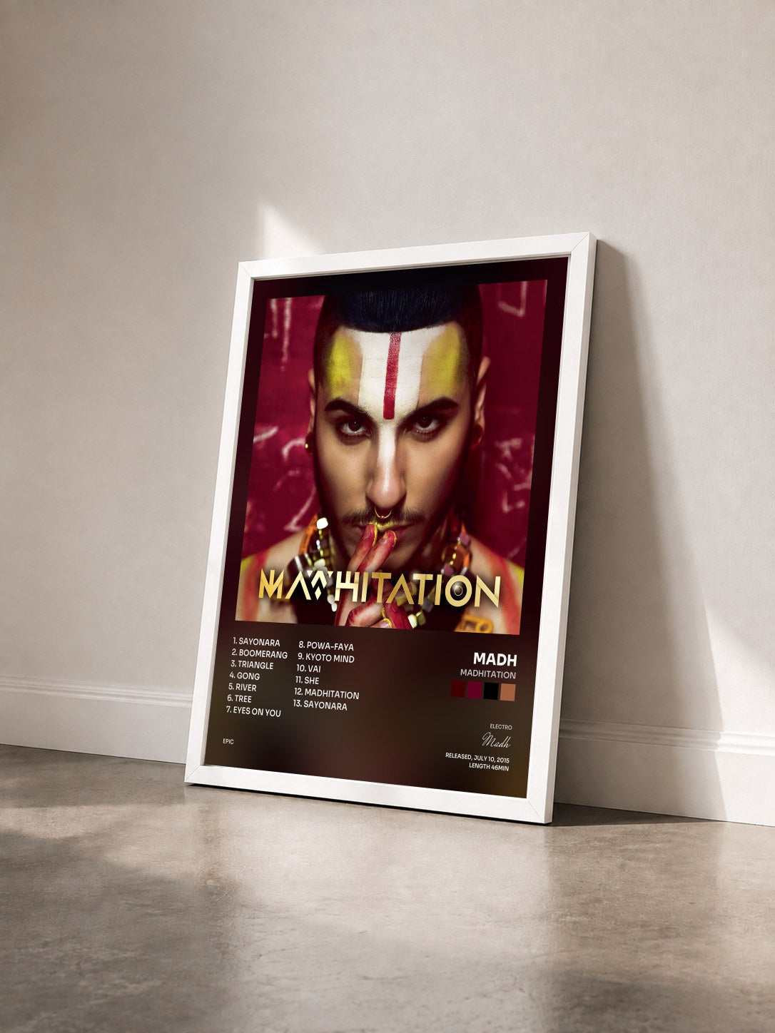 #blanc Tableau de l'album Madhitation de Madh vu de trois quarts, cadre blanc