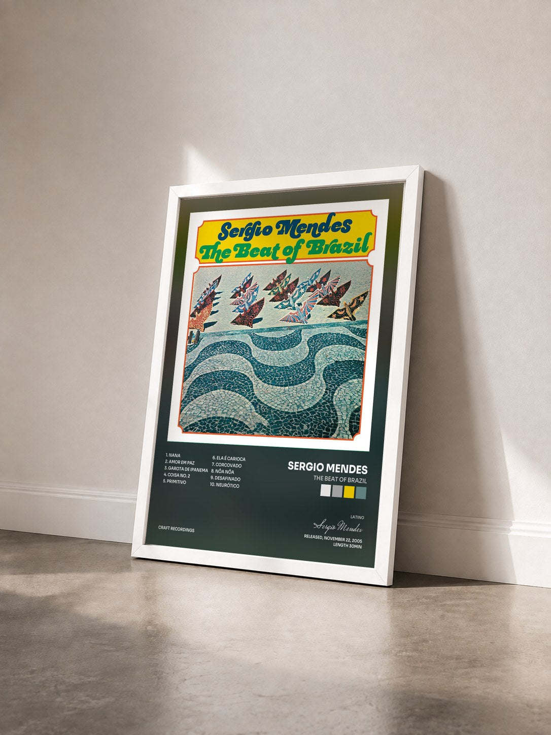 #blanc Tableau de l'album The Beat Of Brazil de Sergio Mendes vu de trois quarts, cadre blanc