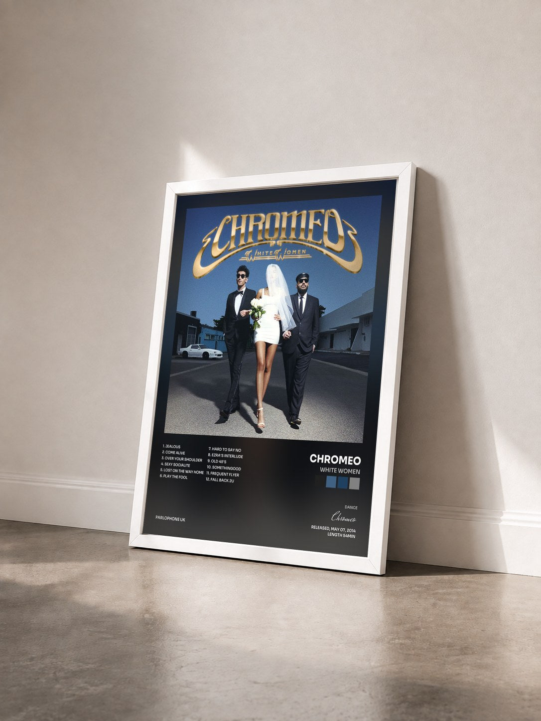 #blanc Tableau de l'album White Women de Chromeo vu de trois quarts, cadre blanc