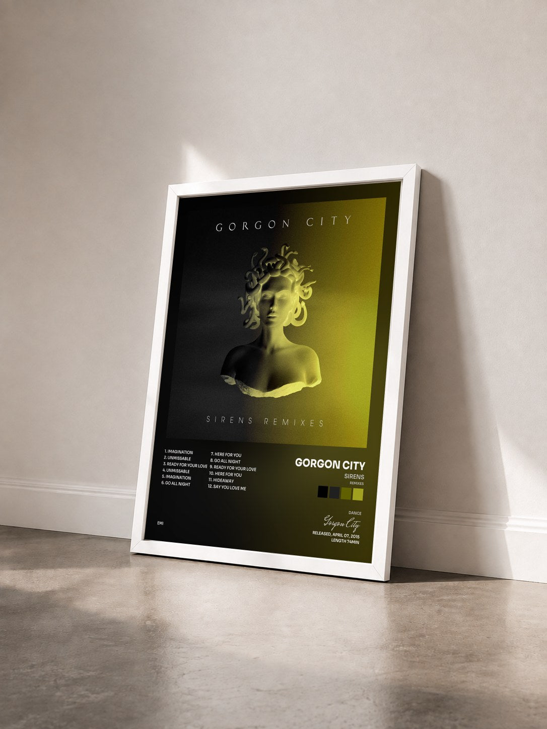 #blanc Tableau de l'album Sirens (Remixes) de Gorgon City vu de trois quarts, cadre blanc
