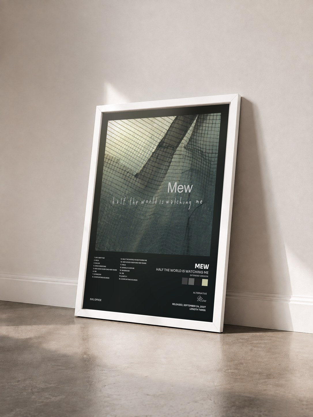 #blanc Tableau de l'album Half the World Is Watching Me (Extended Version) de Mew vu de trois quarts, cadre blanc