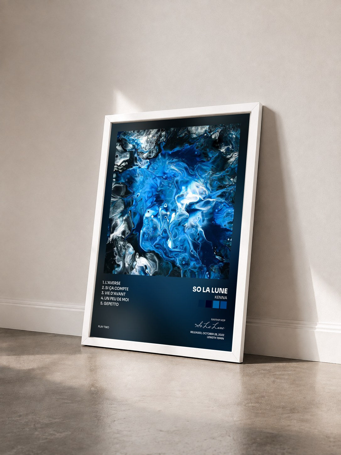 #blanc Tableau de l'album Kenna de So La Lune vu de trois quarts, cadre blanc