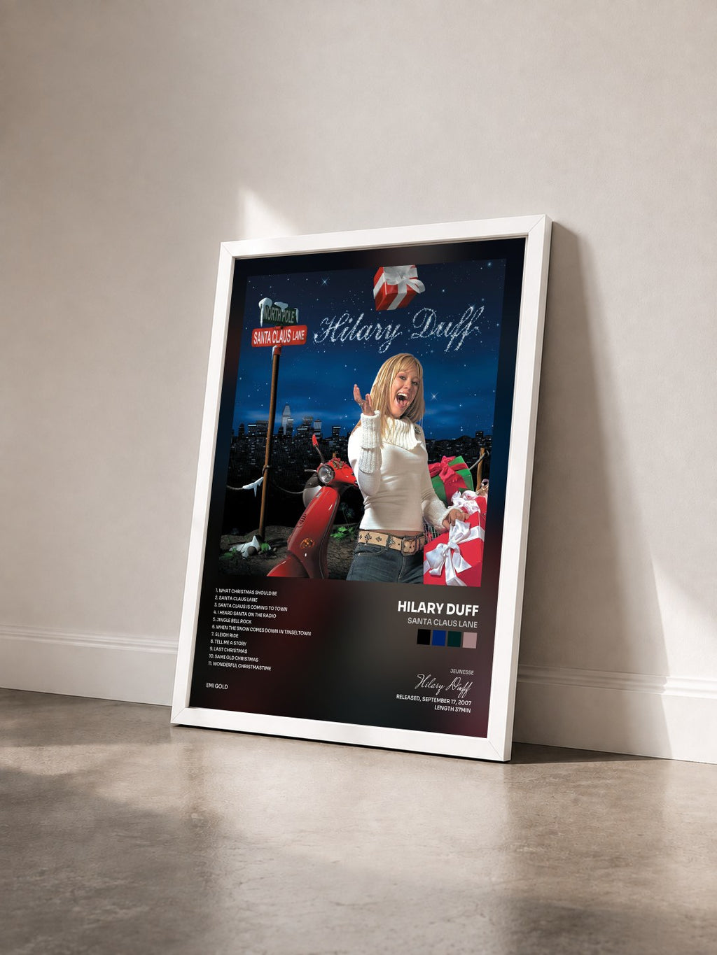 #blanc Tableau de l'album Santa Claus Lane de Hilary Duff vu de trois quarts, cadre blanc
