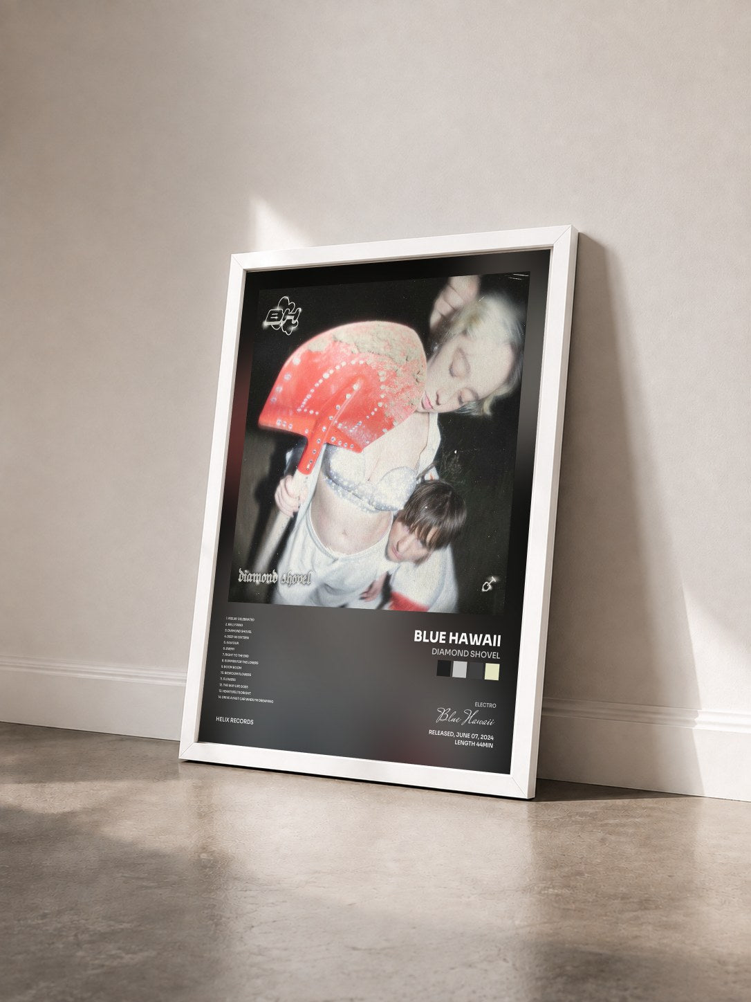 #blanc Tableau de l'album Diamond Shovel de Blue Hawaii vu de trois quarts, cadre blanc
