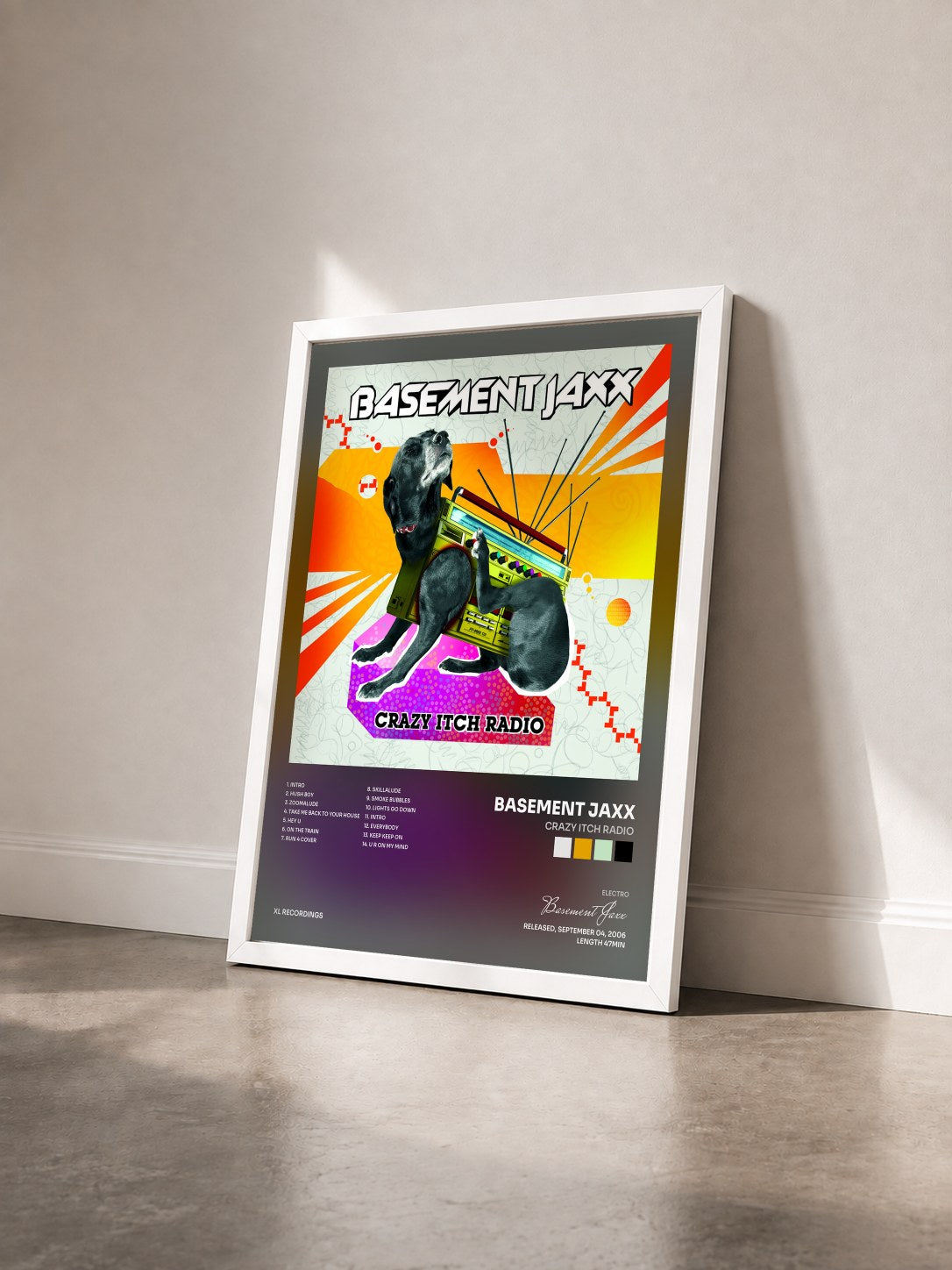 #blanc Tableau de l'album Crazy Itch Radio de Basement Jaxx vu de trois quarts, cadre blanc