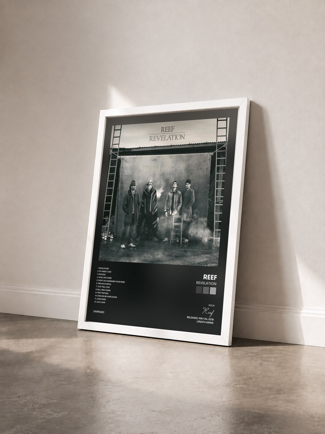 #blanc Tableau de l'album Revelation de Reef vu de trois quarts, cadre blanc