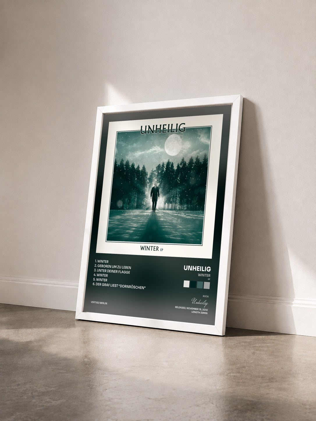 #blanc Tableau de l'album Winter (EP) de Unheilig vu de trois quarts, cadre blanc