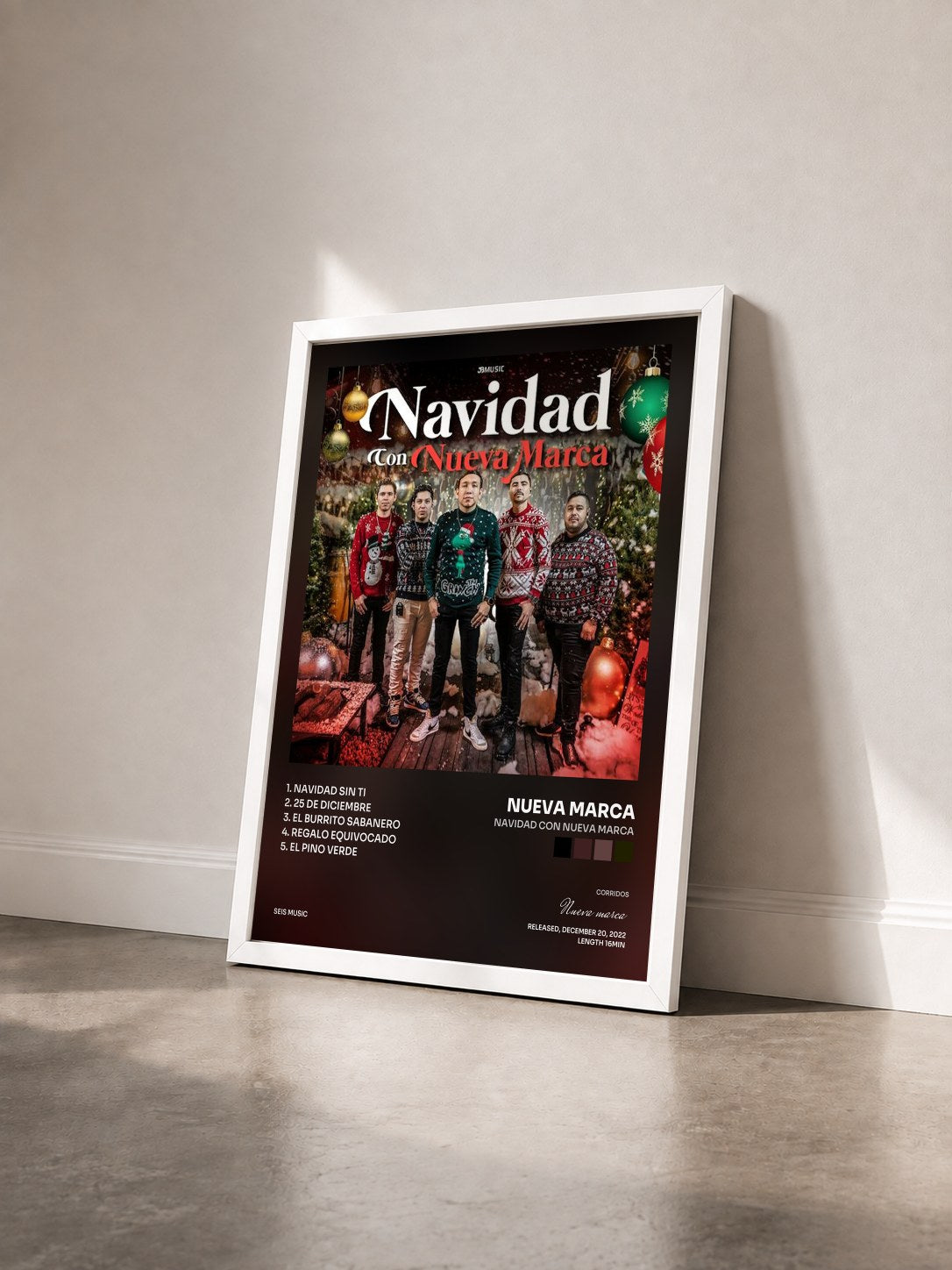 #blanc Tableau de l'album Navidad Con Nueva Marca de Nueva marca vu de trois quarts, cadre blanc