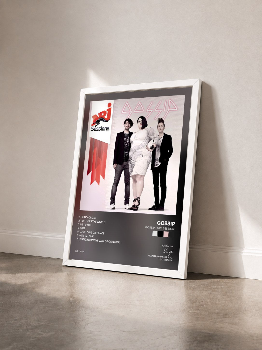#blanc Tableau de l'album Gossip - NRJ Session de Gossip vu de trois quarts, cadre blanc