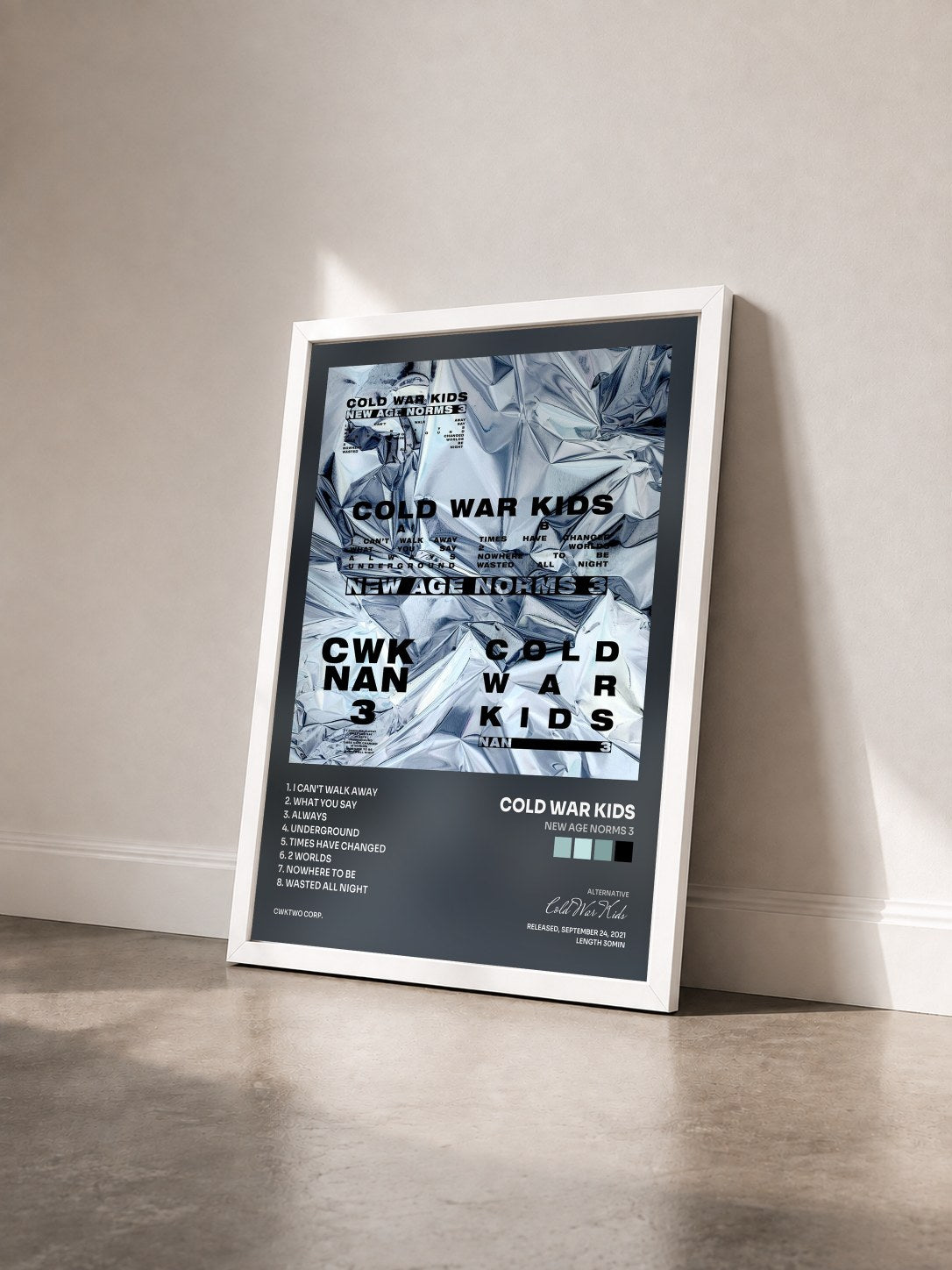 #blanc Tableau de l'album New Age Norms 3 de Cold War Kids vu de trois quarts, cadre blanc
