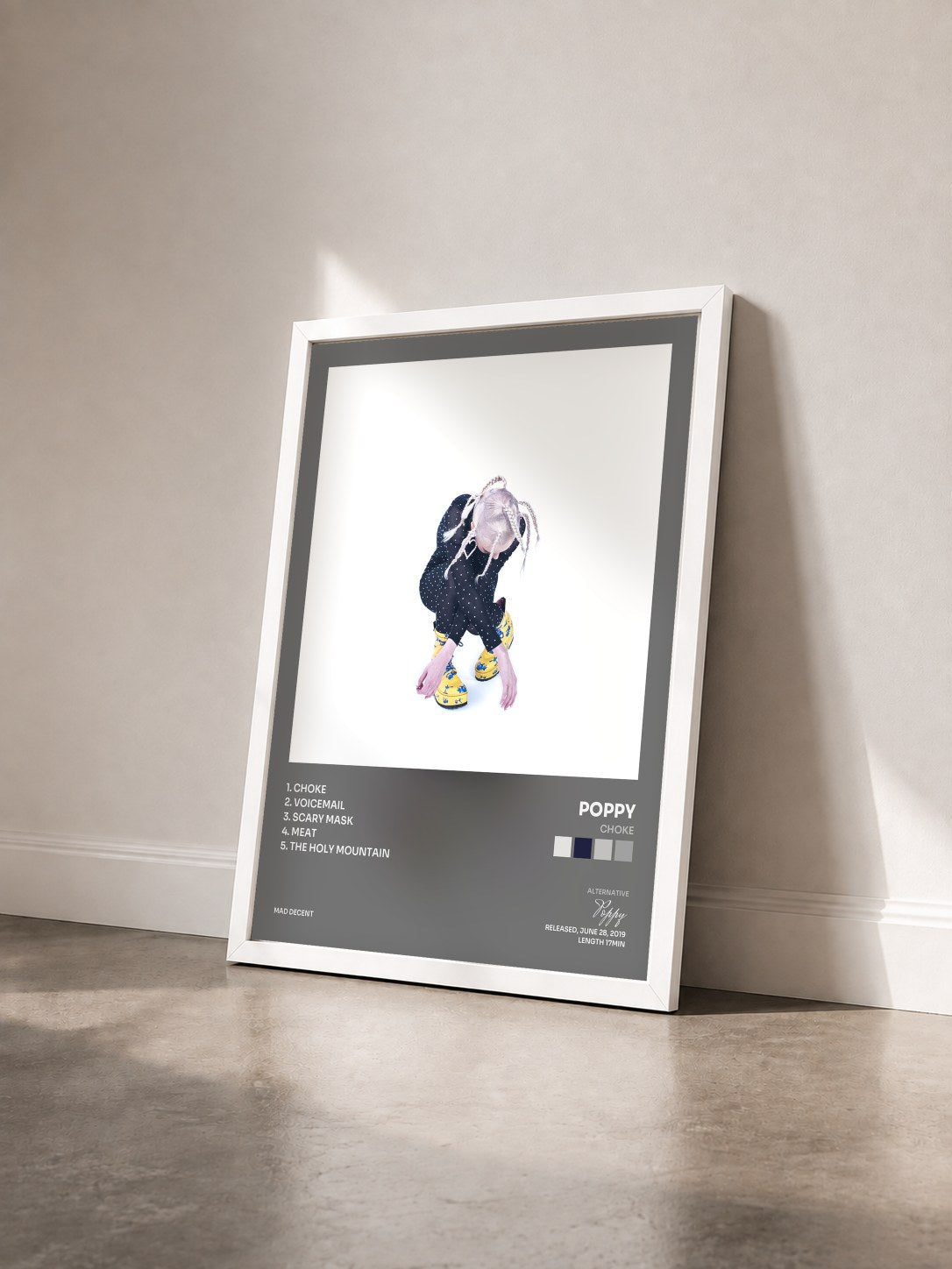 #blanc Tableau de l'album Choke de Poppy vu de trois quarts, cadre blanc