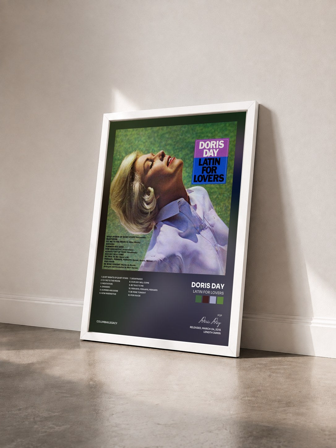 #blanc Tableau de l'album Latin For Lovers de Doris Day vu de trois quarts, cadre blanc