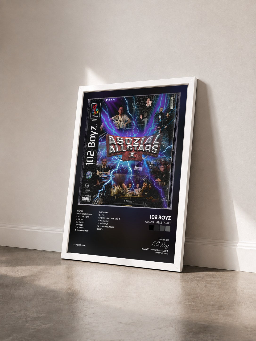 #blanc Tableau de l'album Asozial Allstars 1 de 102 Boyz vu de trois quarts, cadre blanc