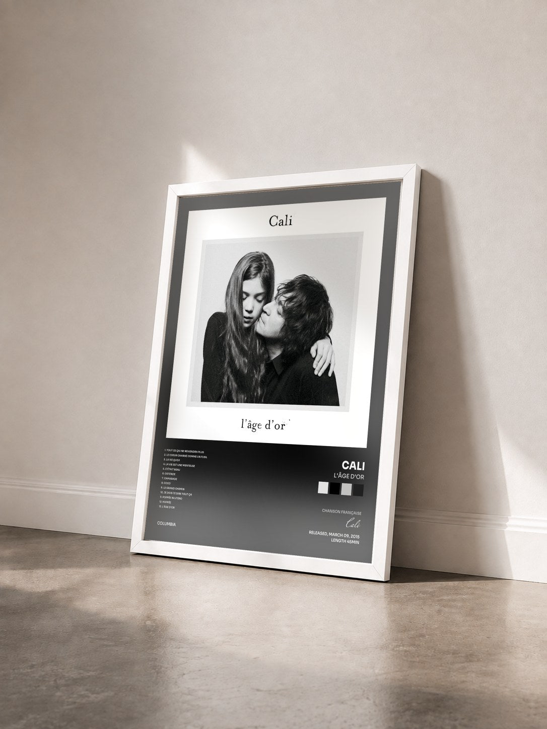 #blanc Tableau de l'album L'âge d'or de Cali vu de trois quarts, cadre blanc