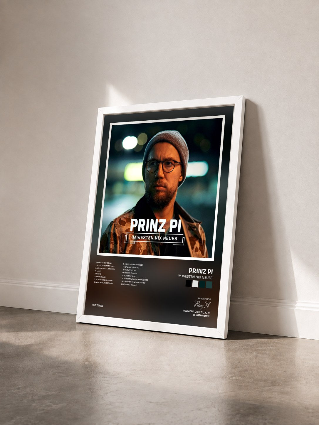#blanc Tableau de l'album Im Westen nix Neues de Prinz Pi vu de trois quarts, cadre blanc