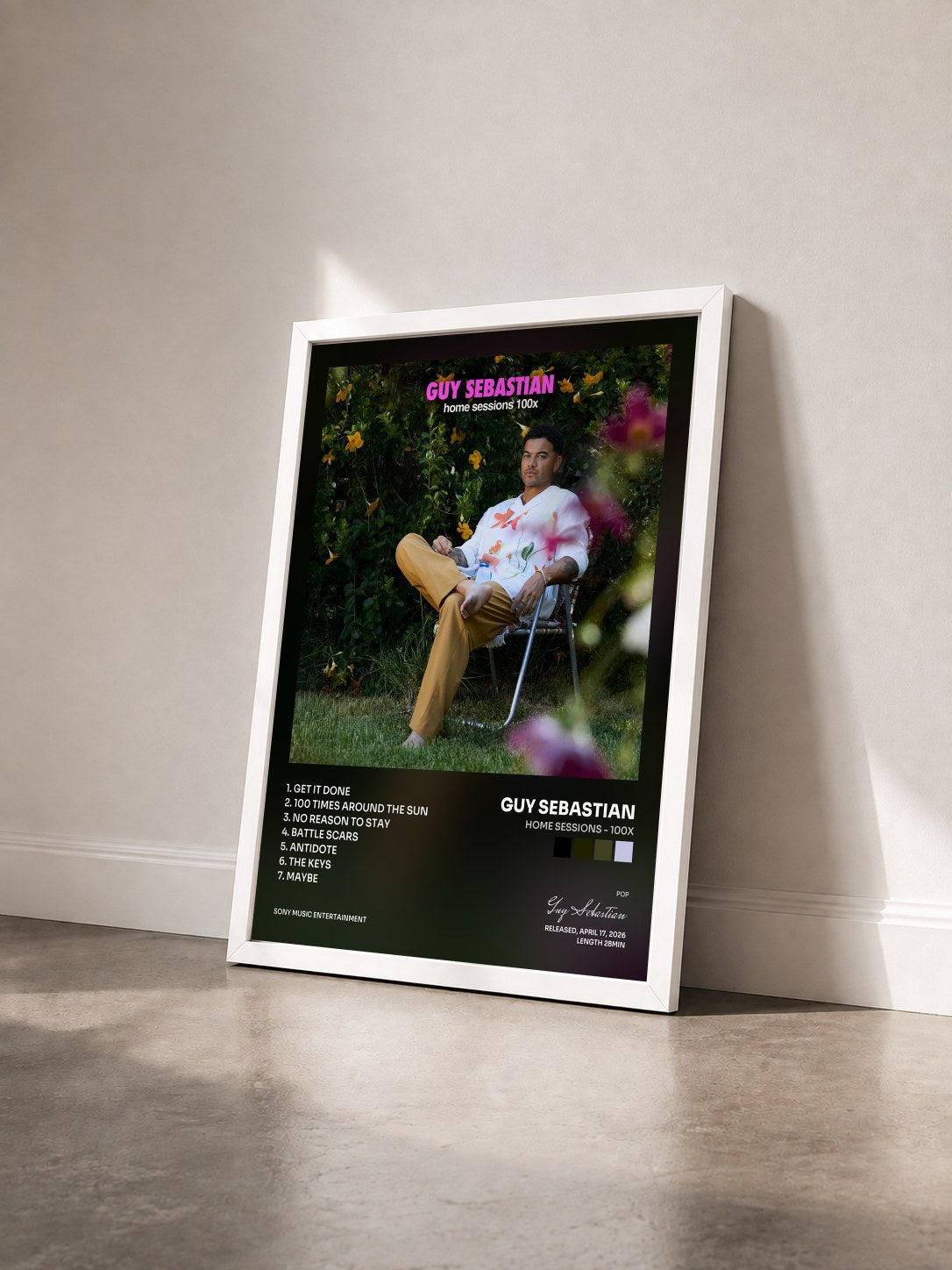 #blanc Tableau de l'album Home Sessions - 100X de Guy Sebastian vu de trois quarts, cadre blanc