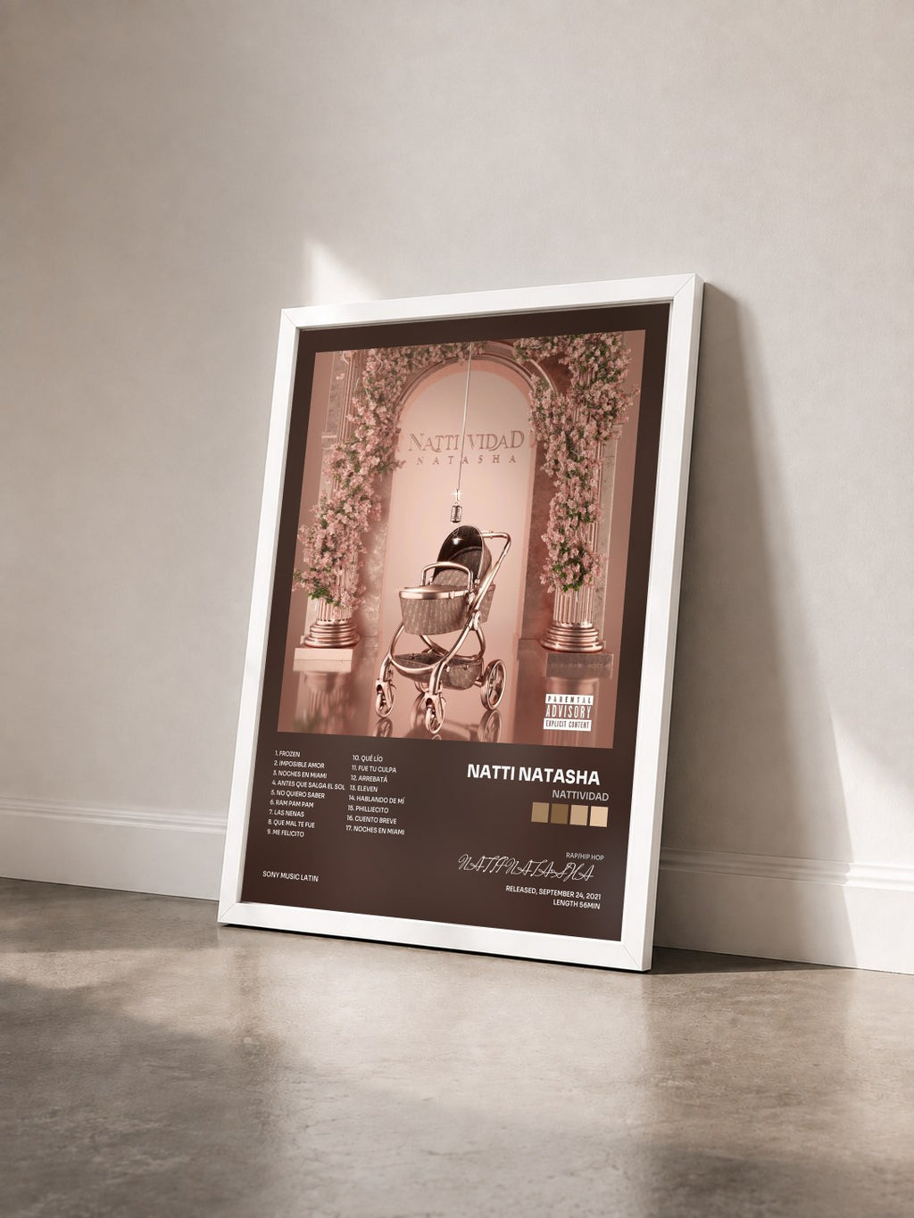 #blanc Tableau de l'album NATTIVIDAD de NATTI NATASHA    vu de trois quarts, cadre blanc