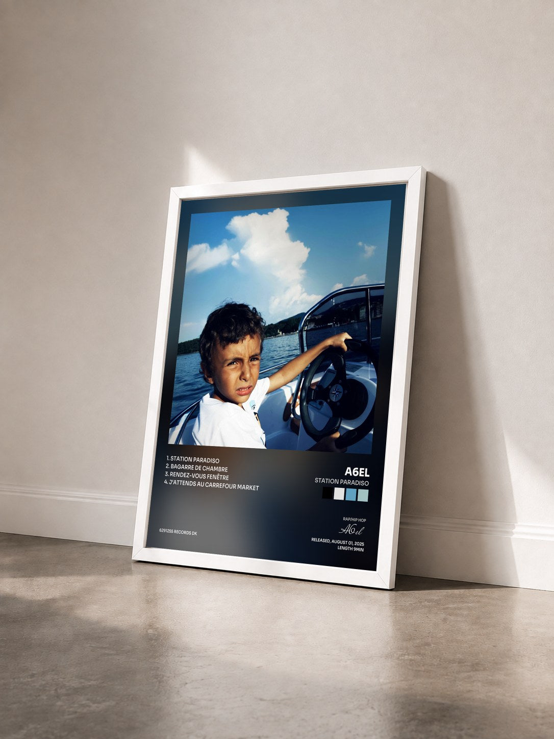 #blanc Tableau de l'album Station Paradiso de A6el vu de trois quarts, cadre blanc