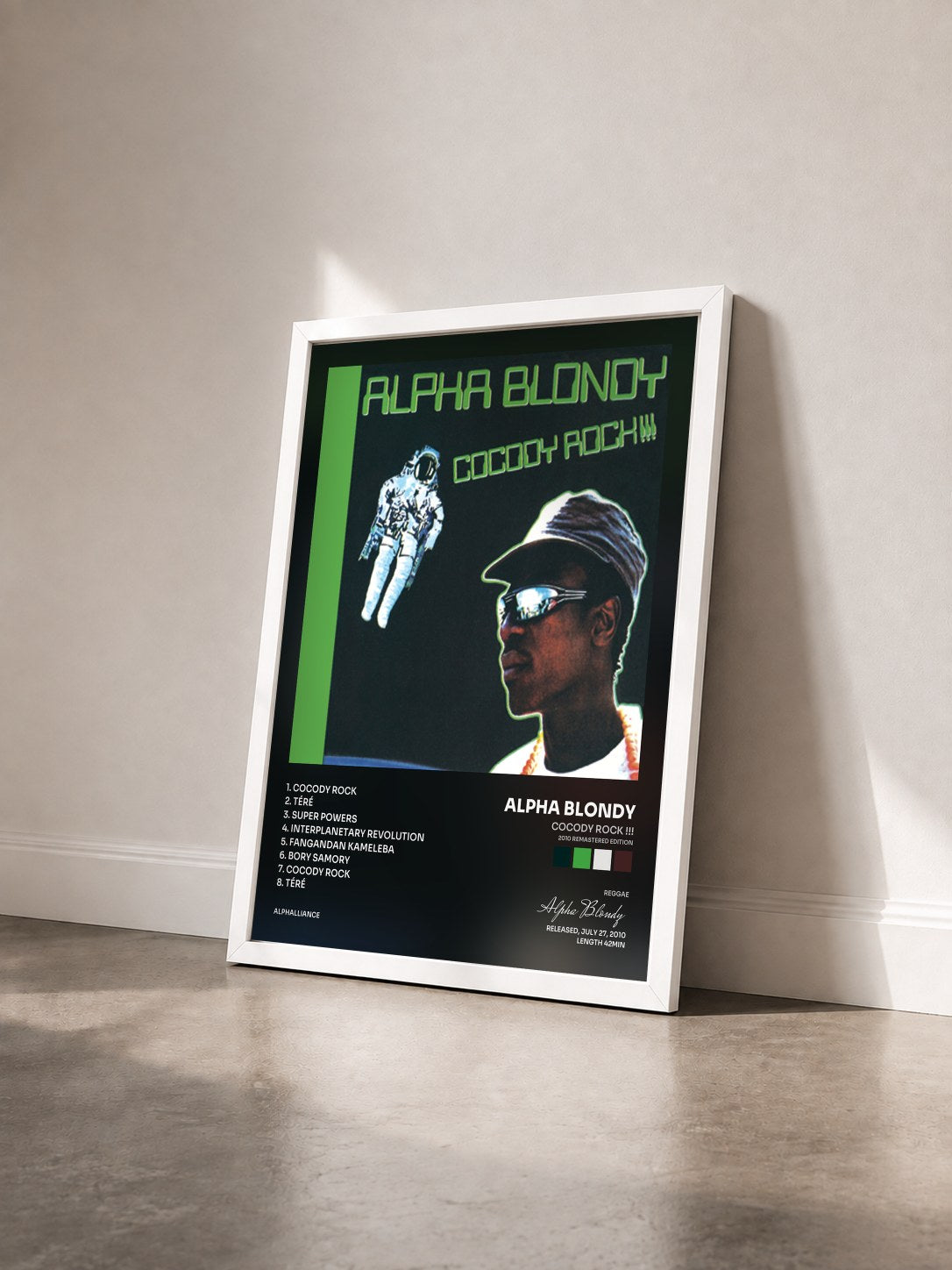 #blanc Tableau de l'album Cocody Rock !!! (2010 Remastered Edition) de Alpha Blondy vu de trois quarts, cadre blanc