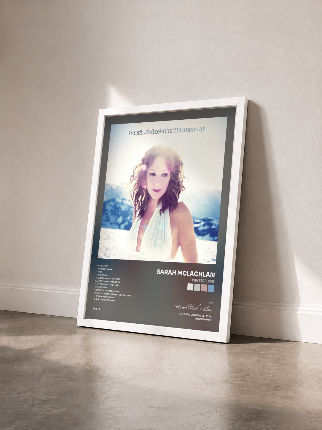 #blanc Tableau de l'album Wintersong de Sarah McLachlan vu de trois quarts, cadre blanc