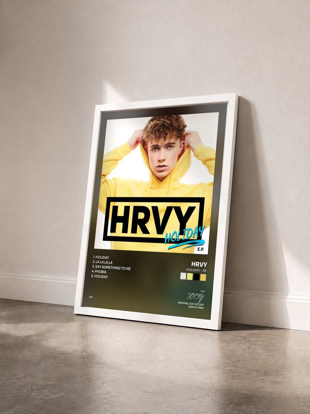 #blanc Tableau de l'album Holiday - EP de HRVY vu de trois quarts, cadre blanc