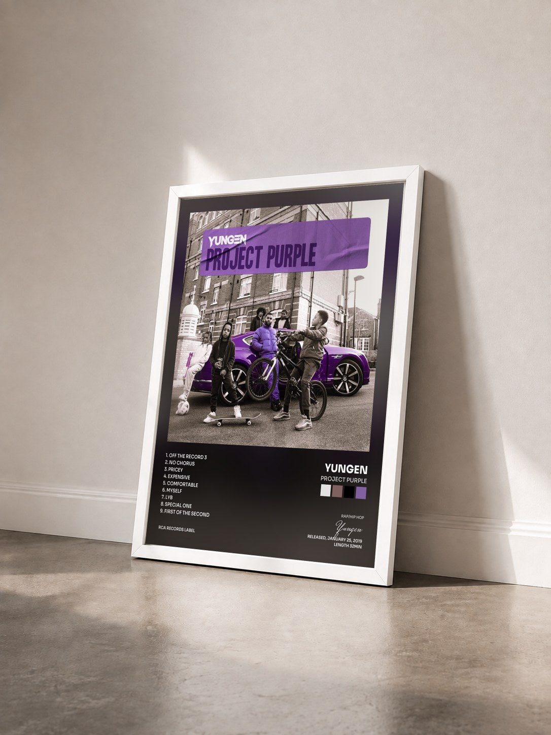 #blanc Tableau de l'album Project Purple de Yungen vu de trois quarts, cadre blanc