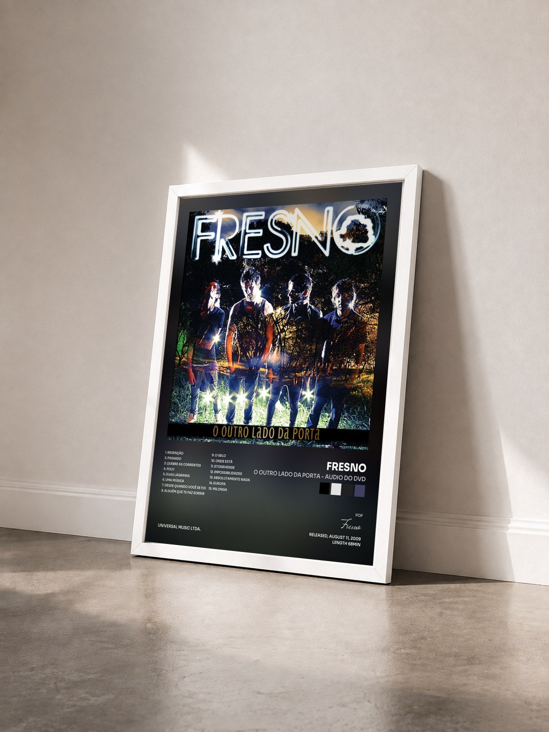 #blanc Tableau de l'album O Outro Lado Da Porta - Audio Do DVD de Fresno vu de trois quarts, cadre blanc