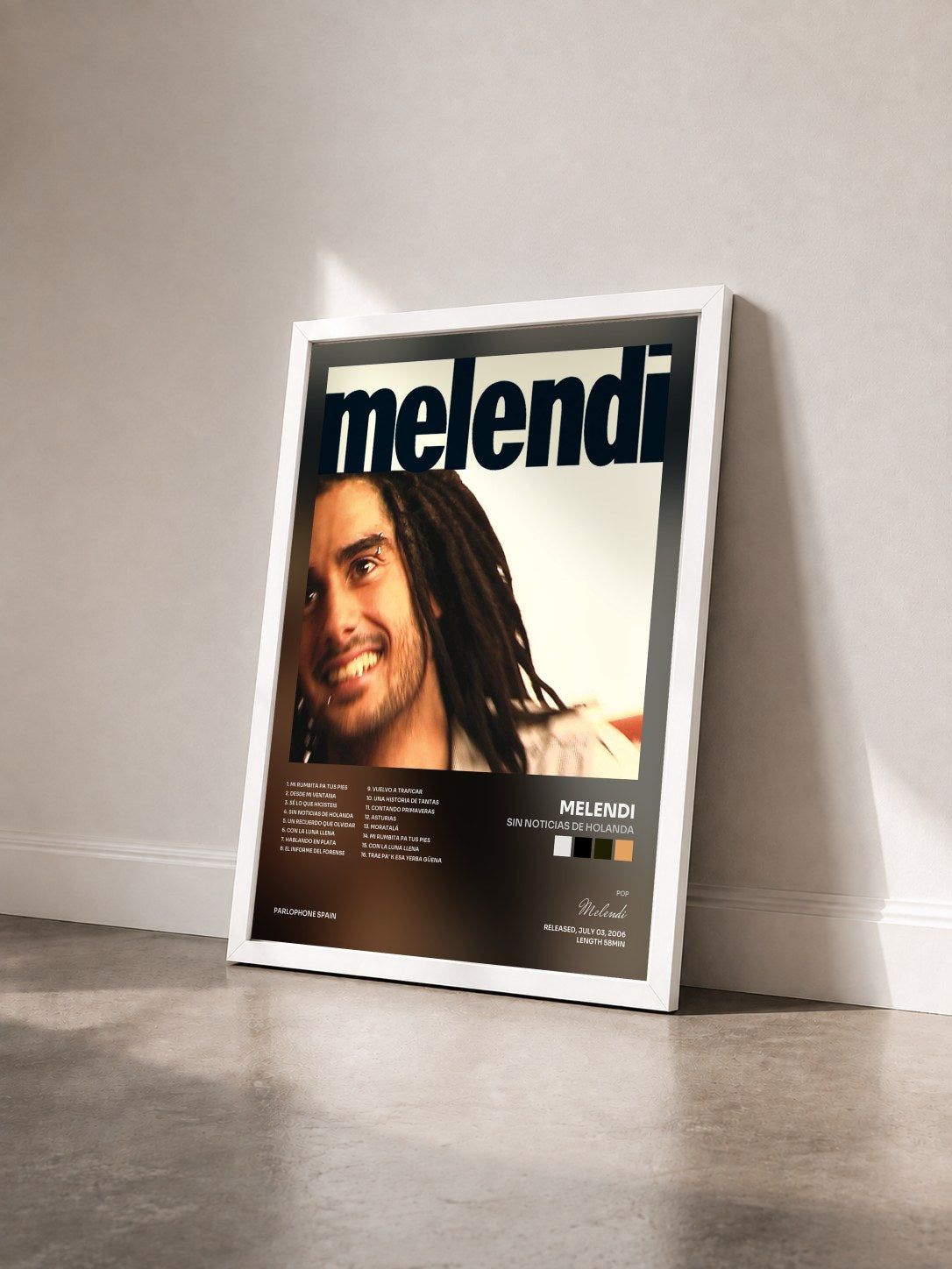 #blanc Tableau de l'album Sin Noticias De Holanda de Melendi vu de trois quarts, cadre blanc